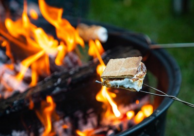 5 Tips for a Flavorful Backyard Campfire